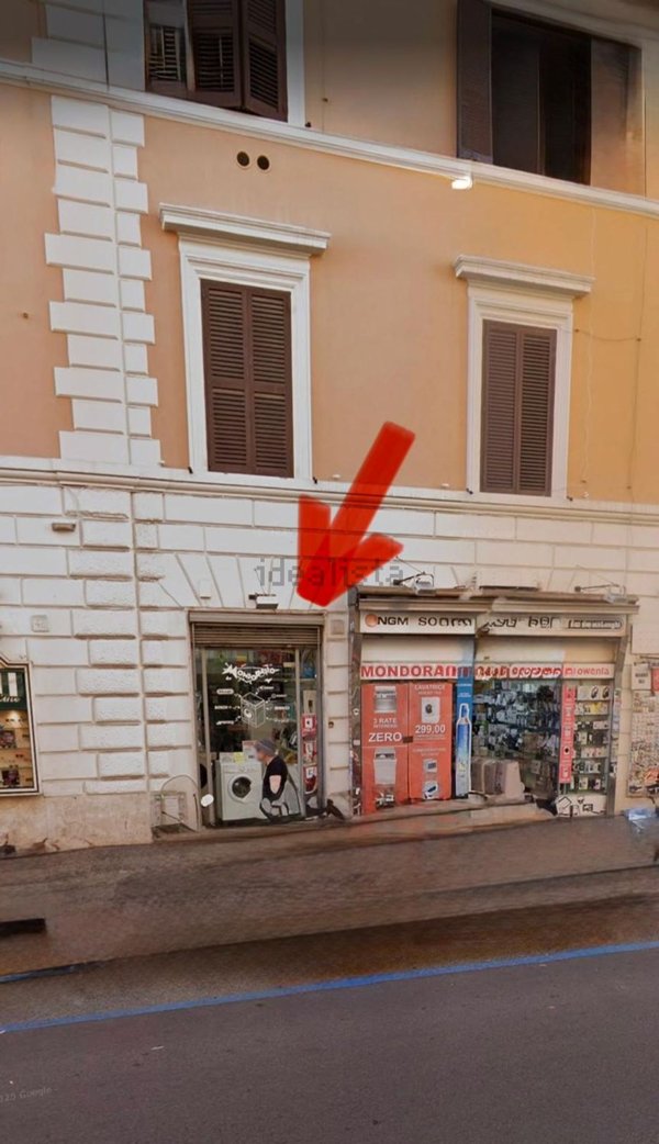 locale commerciale in affitto a Roma