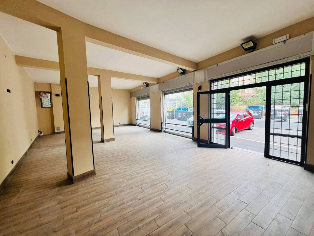negozio in affitto a Roma in zona Prenestino-Centocelle