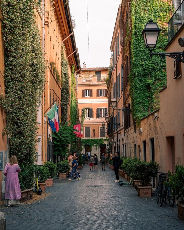 negozio in affitto a Roma in zona Campo Marzio
