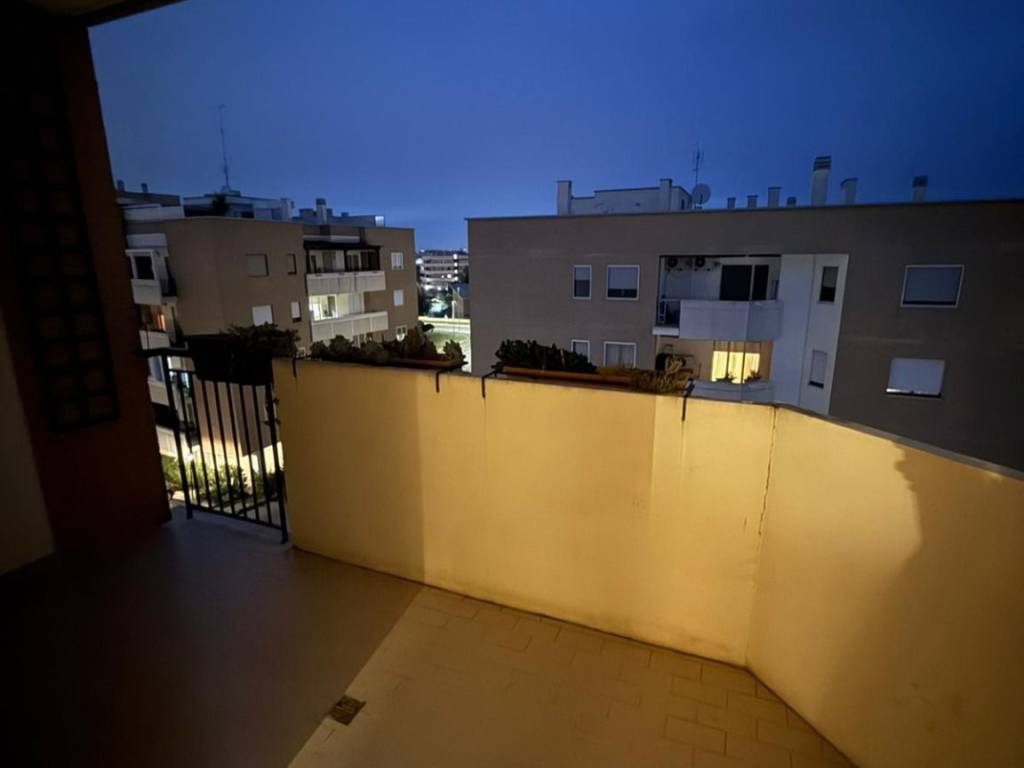 appartamento in affitto a Roma in zona Torre Angela