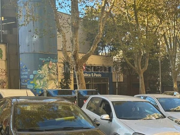 locale commerciale in affitto a Roma in zona Ostiense