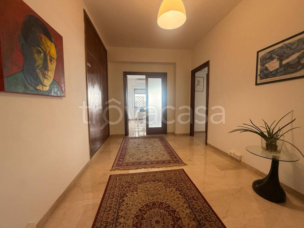 ufficio in affitto a Roma in zona EUR