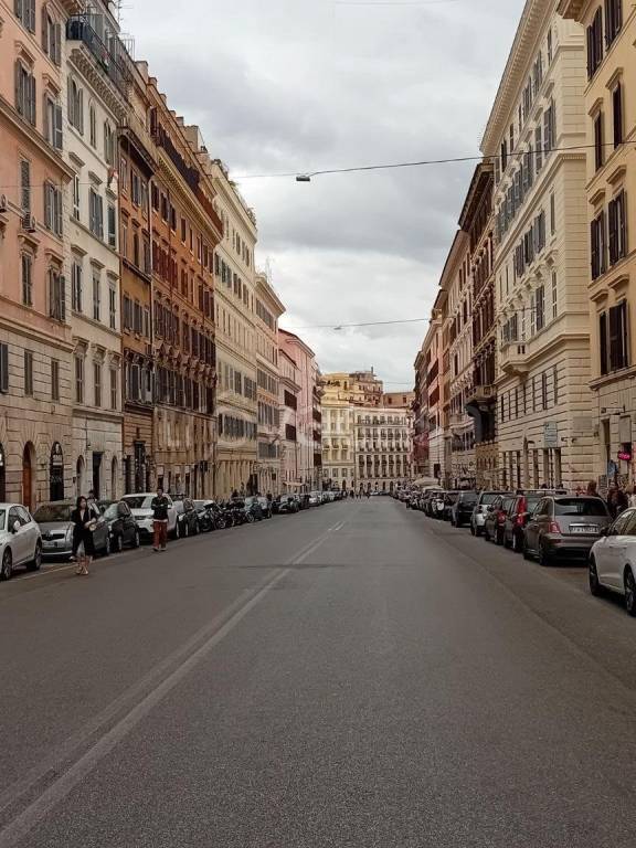negozio in affitto a Roma in zona Castro Pretorio