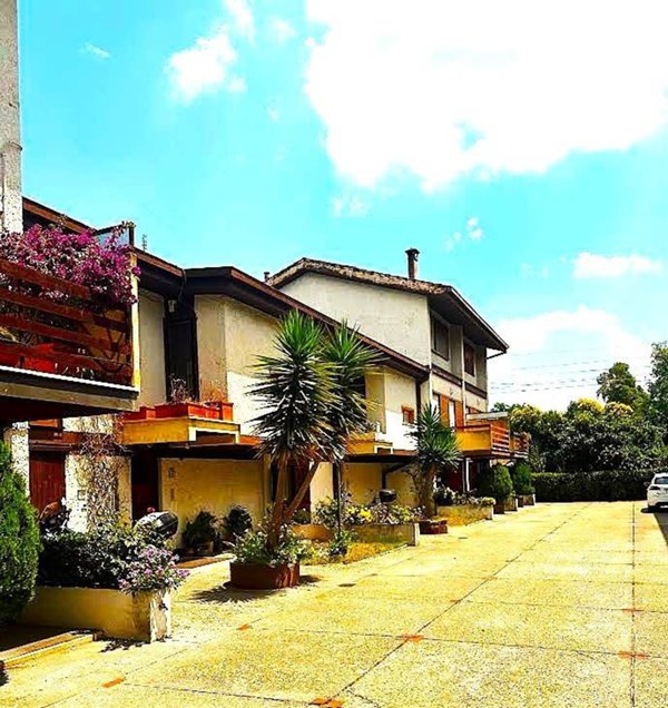 casa indipendente in affitto a Roma in zona Appio Claudio