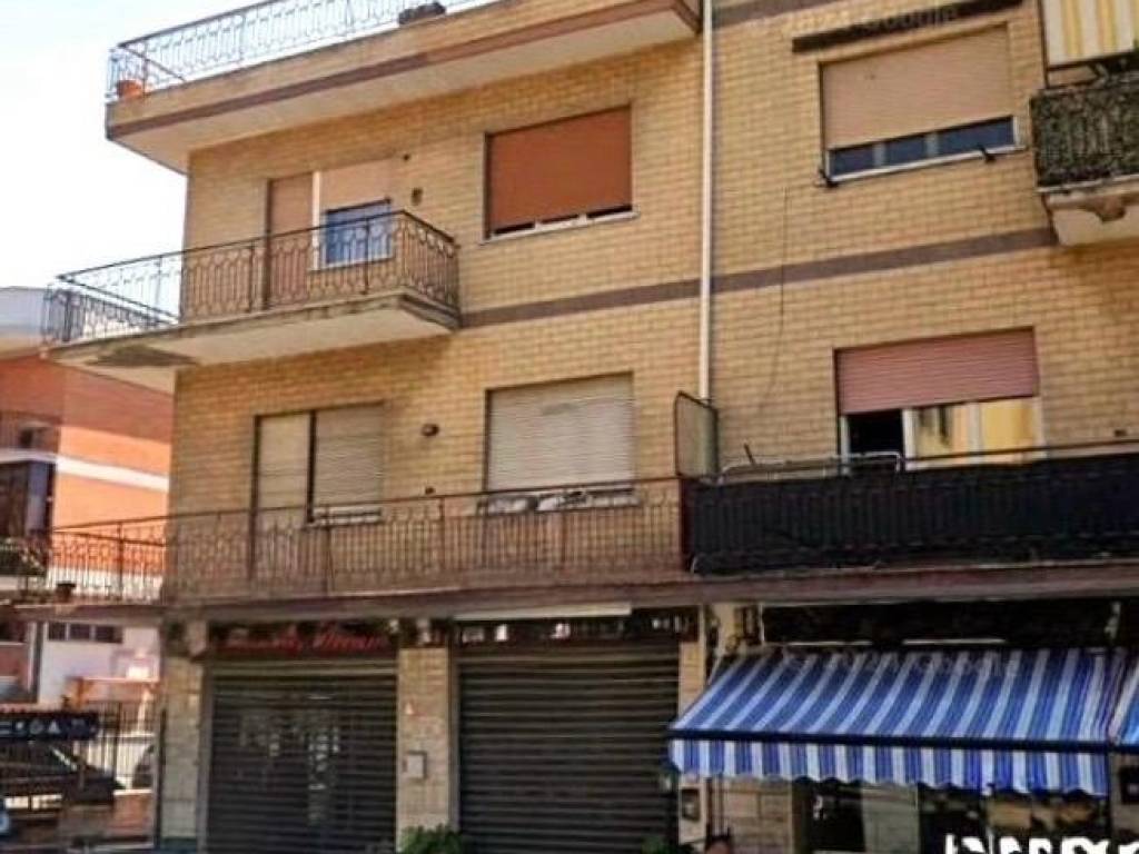 negozio in affitto a Roma in zona Prenestino-Centocelle