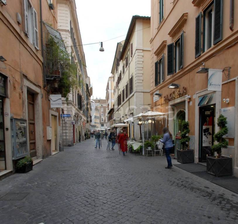 negozio in affitto a Roma in zona Campo Marzio