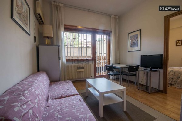 appartamento in affitto a Roma in zona Mostacciano