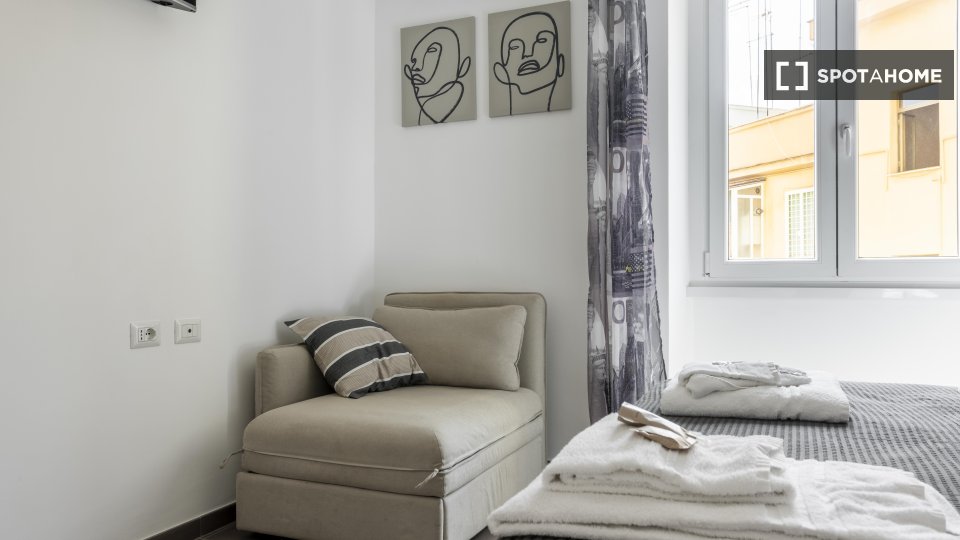 ufficio in affitto a Roma in zona Tuscolano