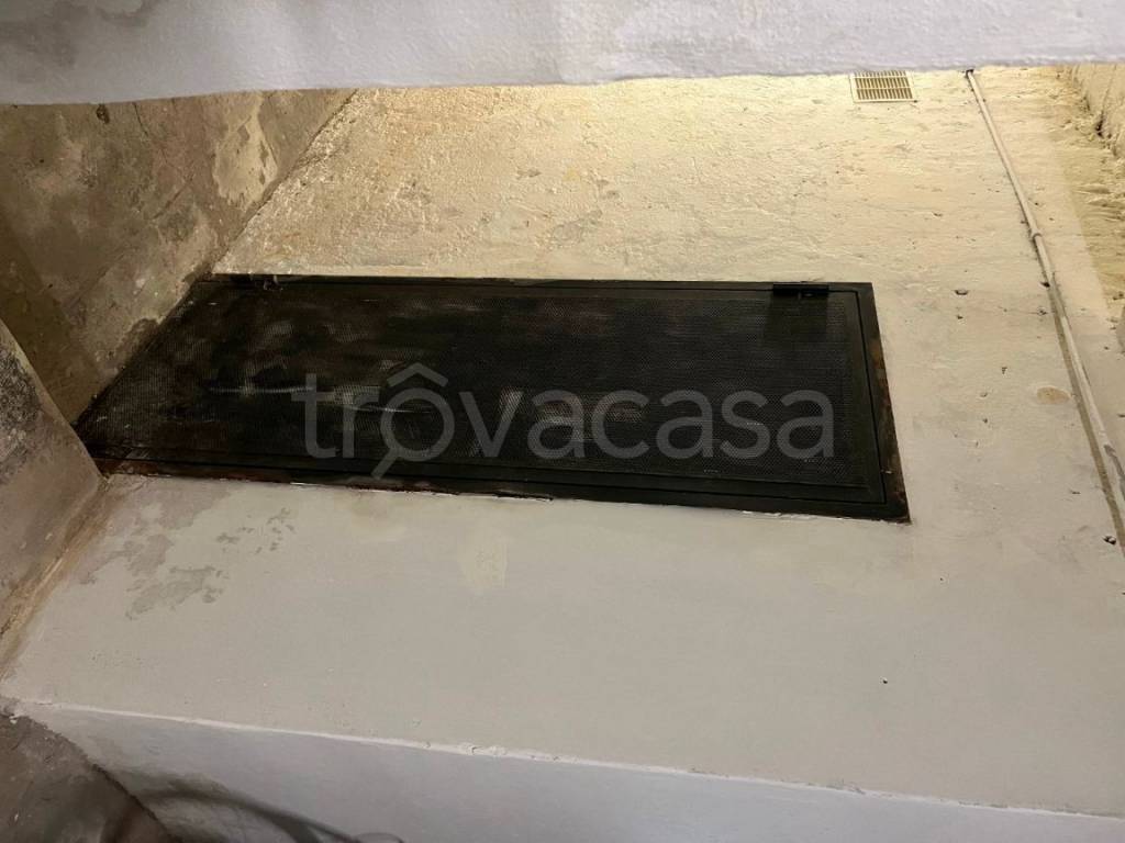 locale commerciale in affitto a Roma in zona Rione Prati