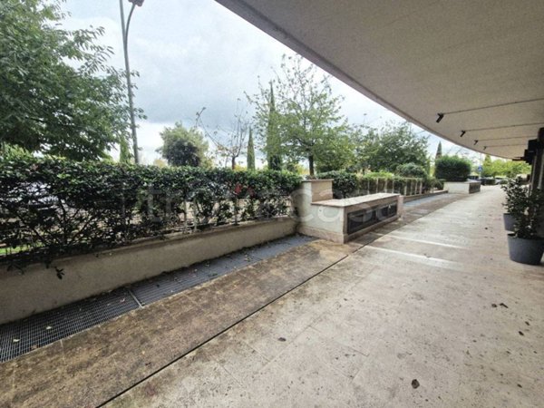 negozio in affitto a Roma