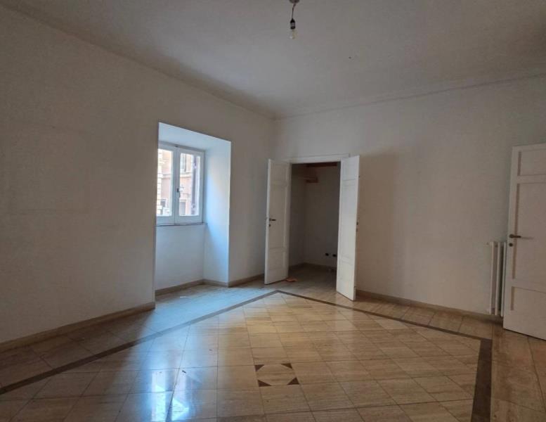 appartamento in affitto a Roma in zona Parione/Sant'Eustachio