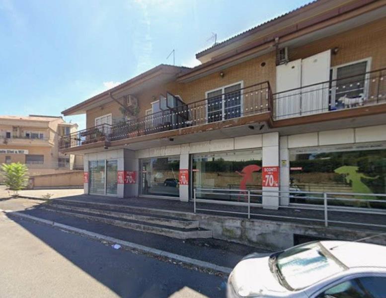 negozio in affitto a Roma in zona Primavalle