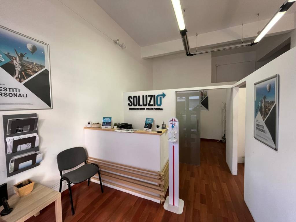 negozio in affitto a Roma in zona Appio Latino