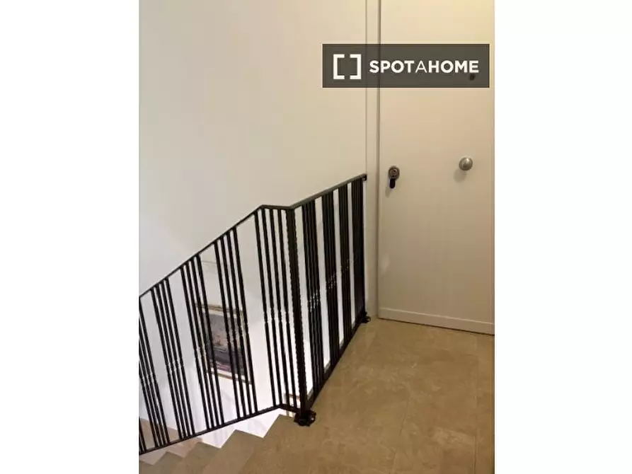 negozio in affitto a Roma in zona Appio Pignatelli