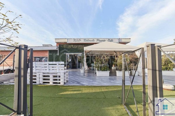 negozio in affitto a Roma