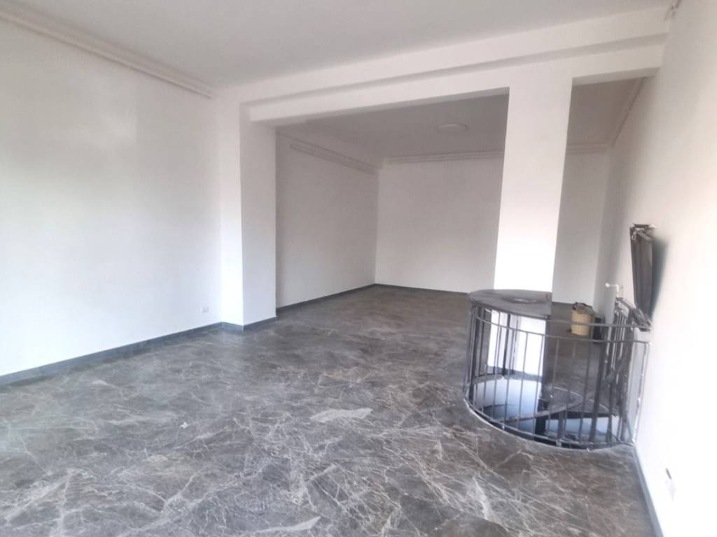 negozio in affitto a Roma in zona Axa