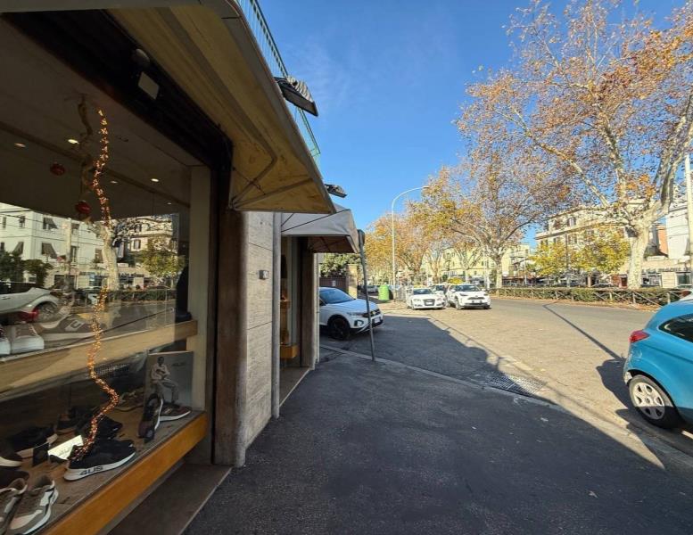 locale commerciale in affitto a Roma in zona Gianicolense