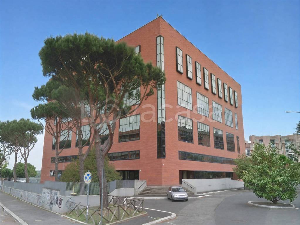 ufficio in affitto a Roma in zona Labaro