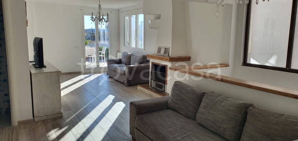 appartamento in affitto a Roma in zona Ostia