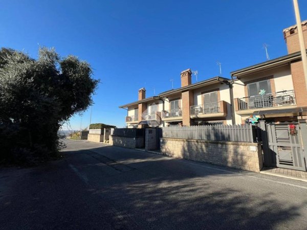 casa indipendente in affitto a Roma in zona Romanina