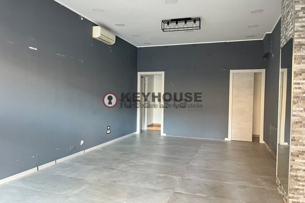 negozio in affitto a Roma in zona Torrino