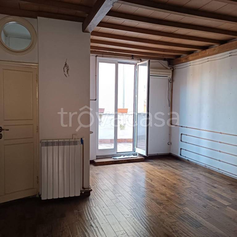 appartamento in affitto a Roma in zona Rione di Ponte