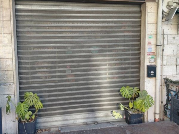 negozio in affitto a Roma in zona Finocchio