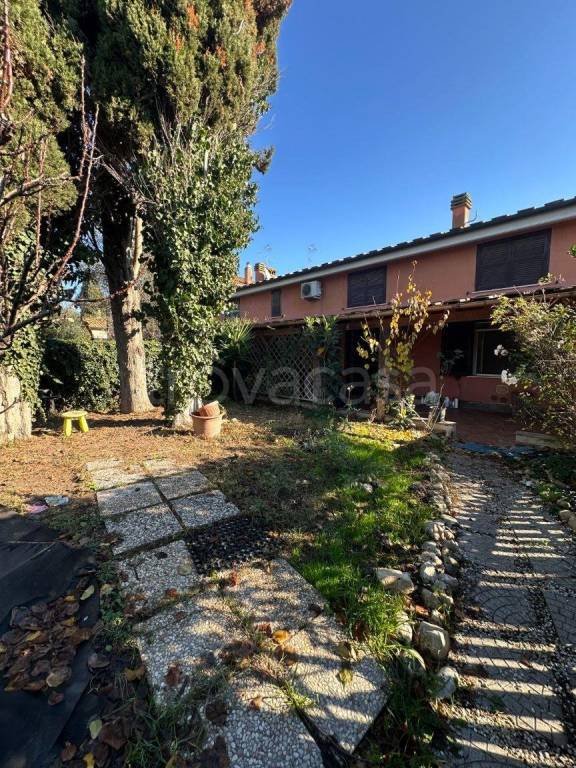 casa indipendente in affitto a Roma in zona Aurelio