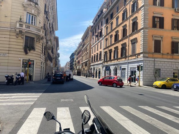 locale commerciale in affitto a Roma in zona Salario