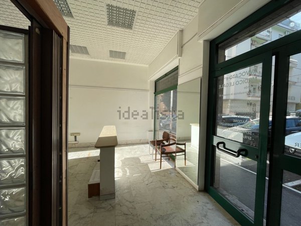 locale commerciale in affitto a Roma in zona Gianicolense