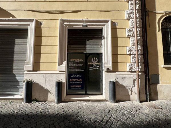 locale commerciale in affitto a Roma in zona Rione Borgo