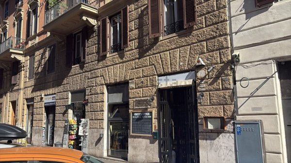 negozio in affitto a Roma in zona Rione Prati