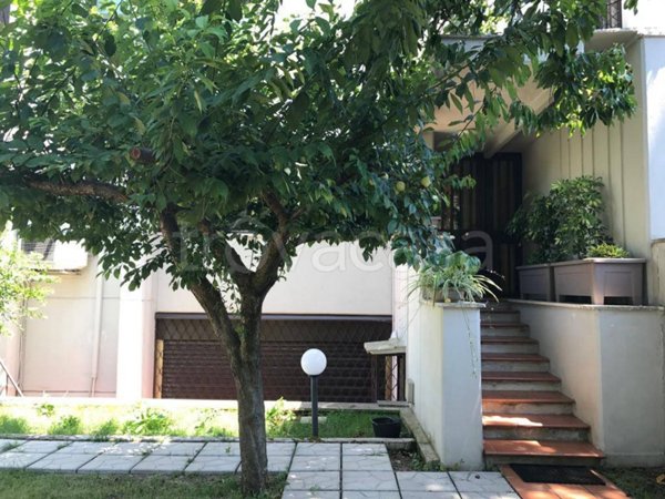 appartamento in affitto a Roma in zona Mostacciano