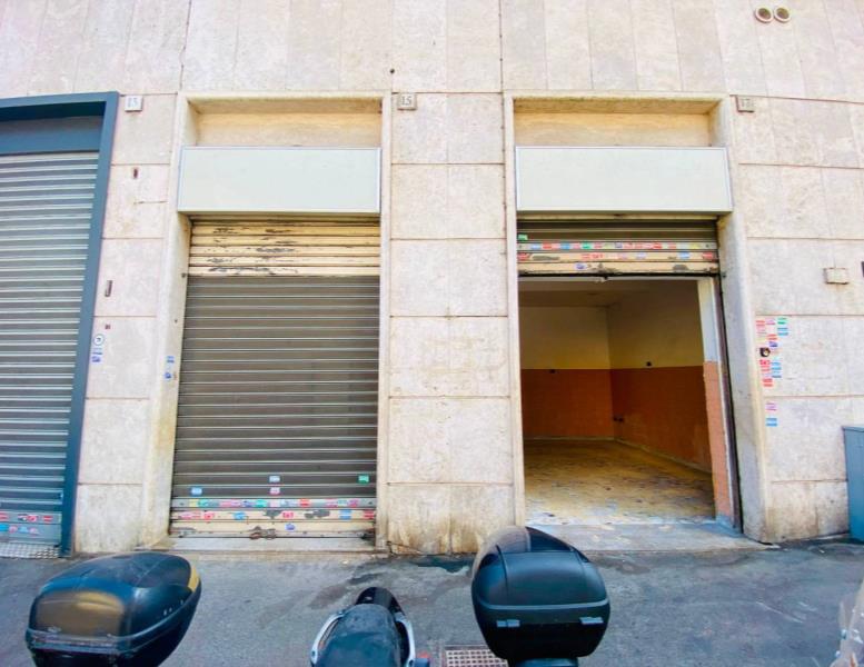 negozio in affitto a Roma