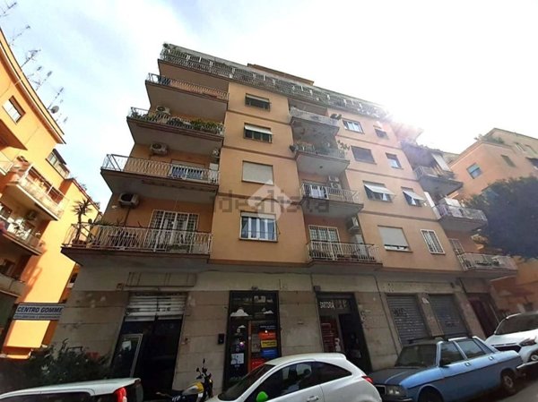 locale commerciale in affitto a Roma in zona Gianicolense