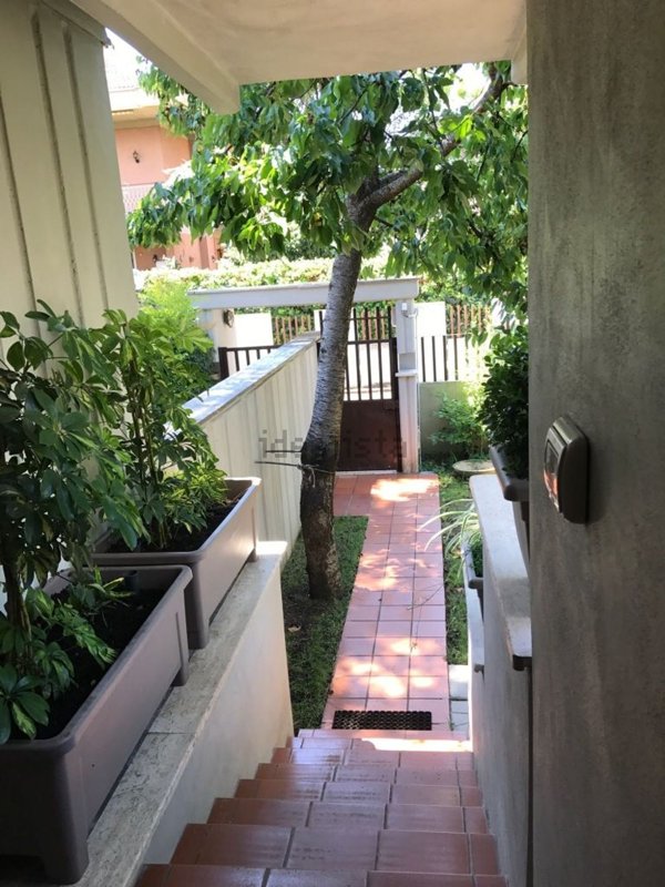 ufficio in affitto a Roma in zona Mostacciano