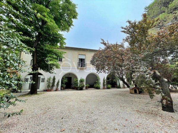 casa indipendente in affitto a Roma in zona Casal Morena