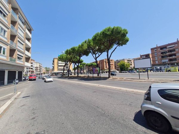 negozio in affitto a Roma in zona Aurelio