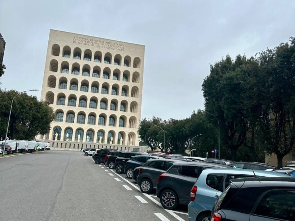 ufficio in affitto a Roma in zona EUR