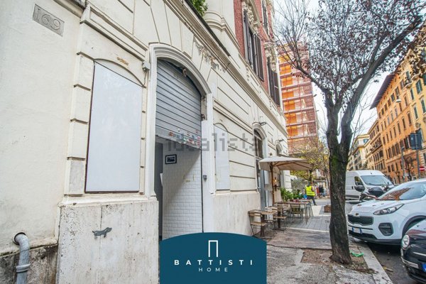 locale commerciale in affitto a Roma