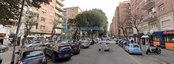 locale commerciale in affitto a Roma in zona Portuense