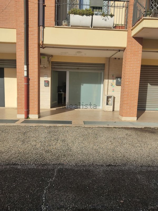 ufficio in affitto a Roma in zona Romanina
