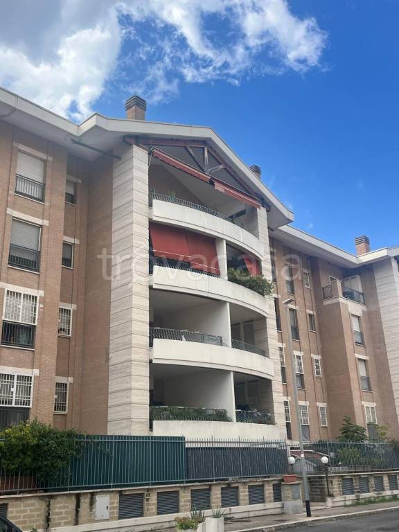 appartamento in affitto a Roma in zona Appio Claudio