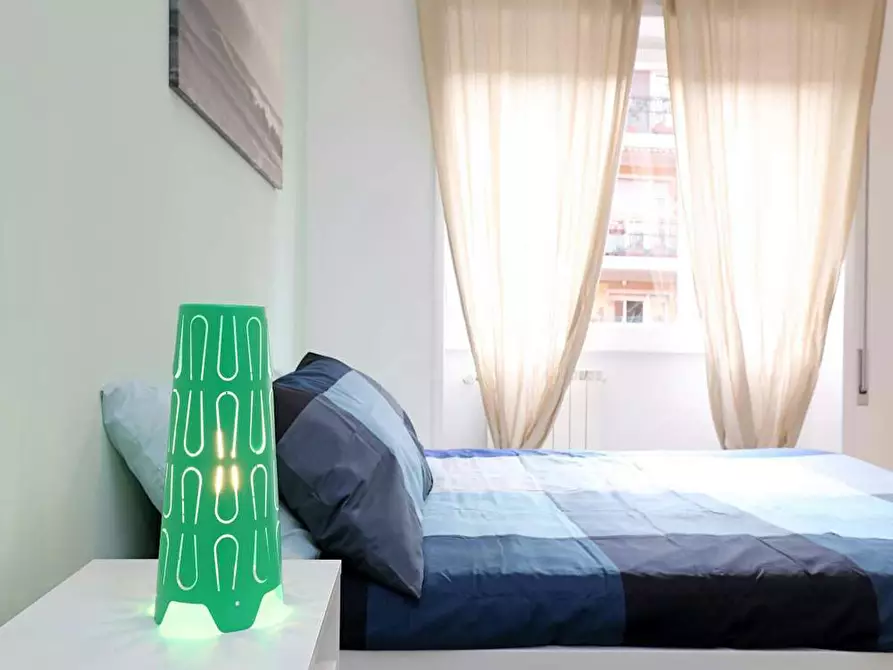 negozio in affitto a Roma in zona Appio Latino