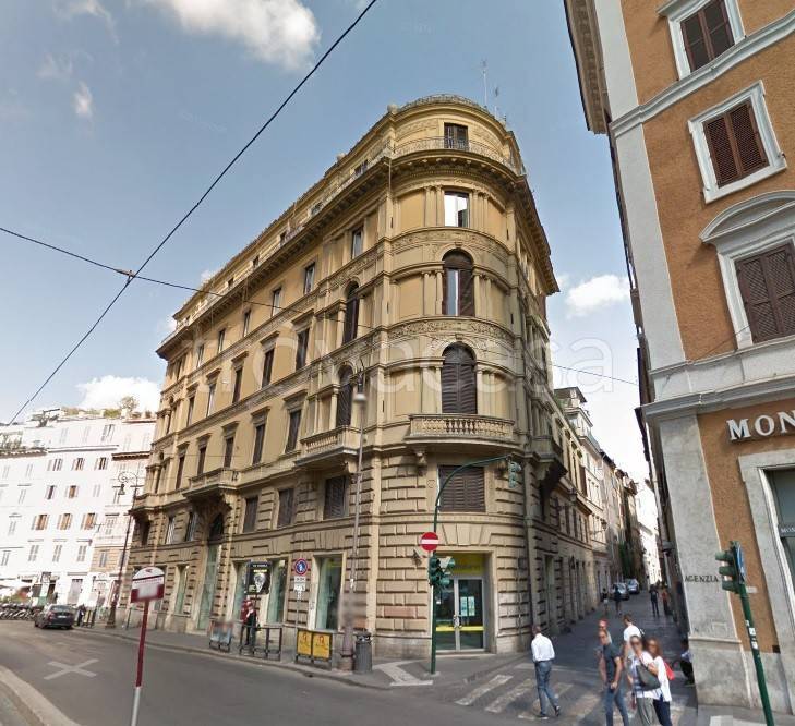 ufficio in affitto a Roma in zona Pigna - Sant'Angelo