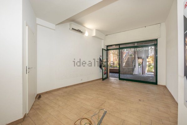 locale commerciale in affitto a Roma in zona Tor di Quinto