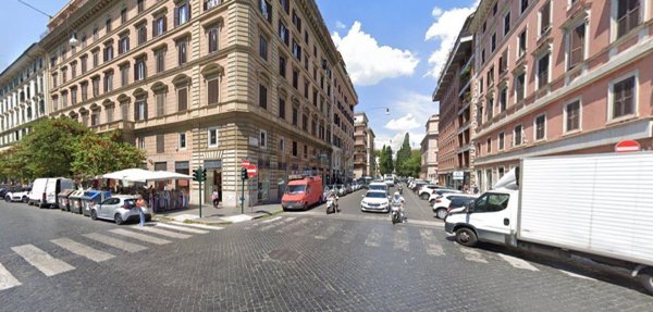 locale commerciale in affitto a Roma in zona Rione Prati