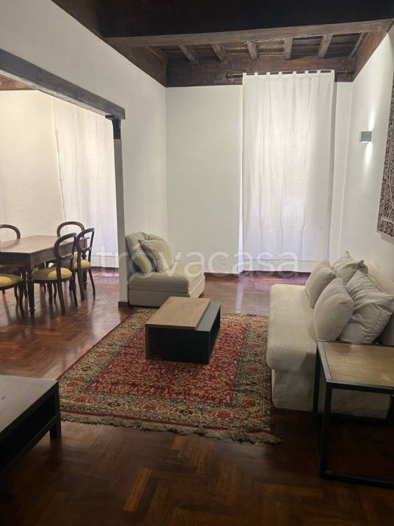 appartamento in affitto a Roma in zona Parione/Sant'Eustachio