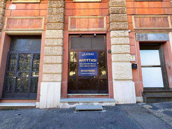locale commerciale in affitto a Roma in zona Trastevere