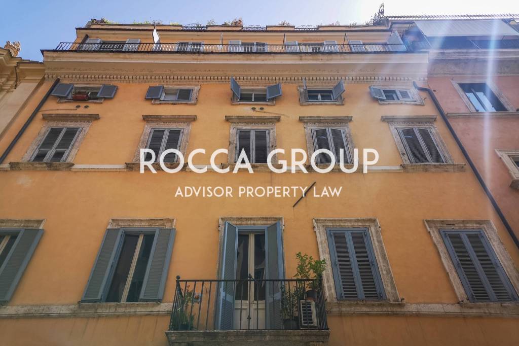 locale commerciale in affitto a Roma in zona Rione di Ponte